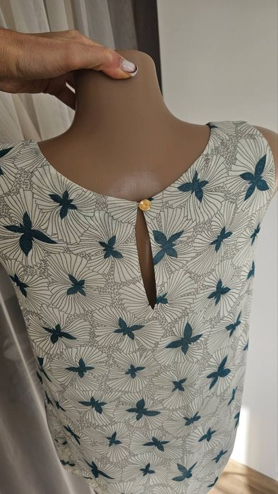 Блузи            .