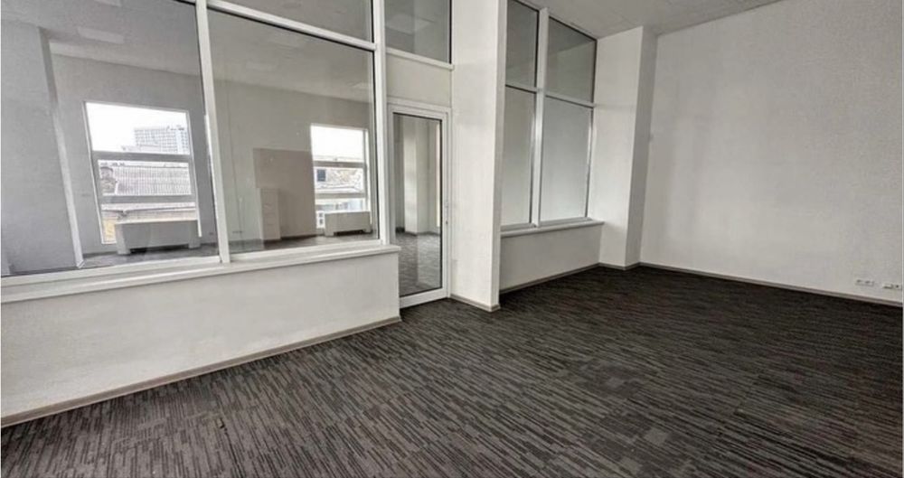 Оренда офісу. Центр. Неж/ф. БЦ. Тераса