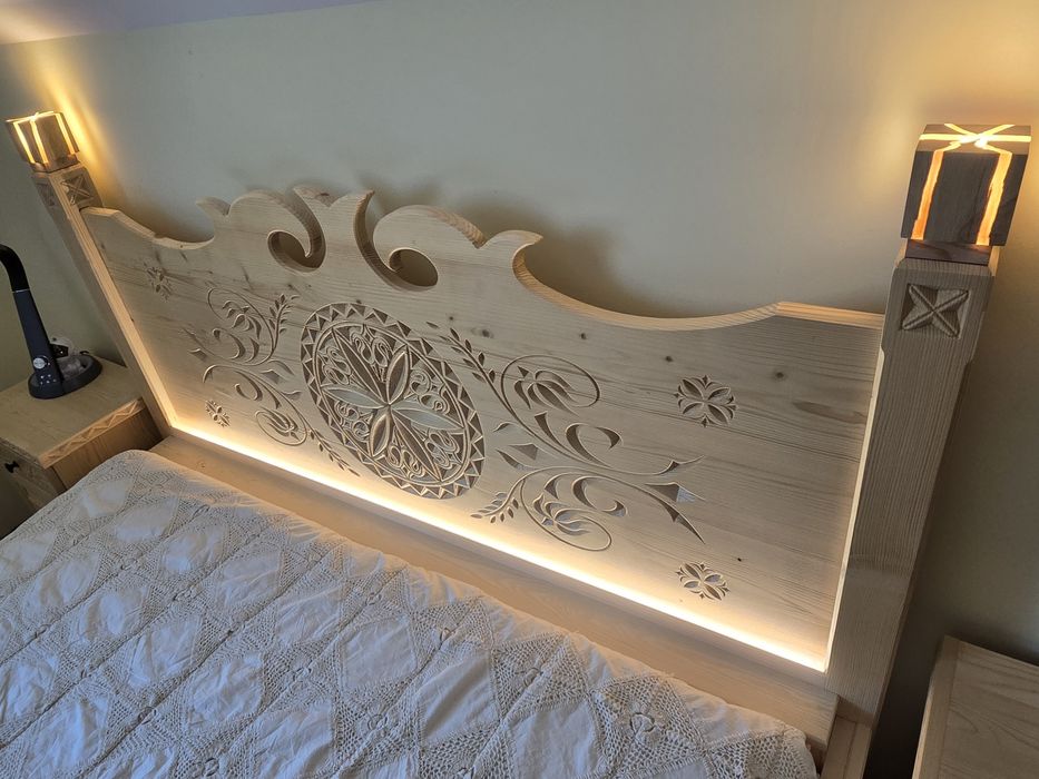 Łóżko góralskie 160x200 z litego drewna – solidne i stylowe