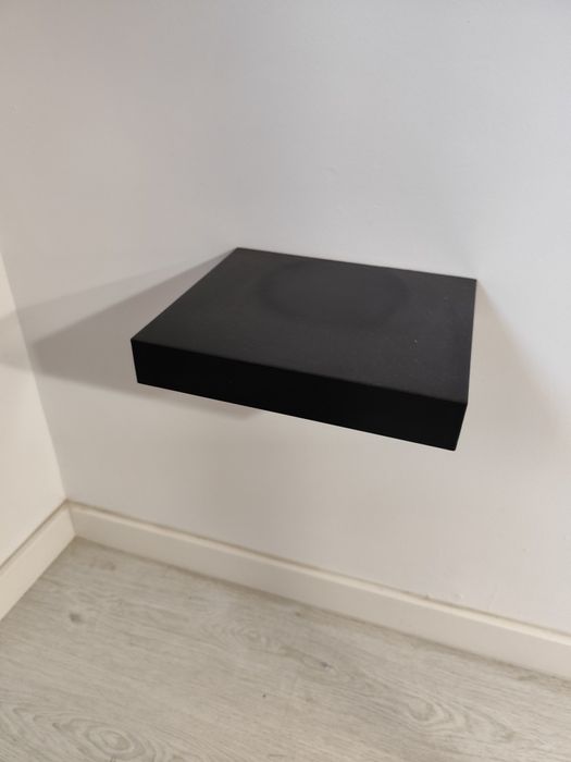 2 estantes IKEA ler anúncio