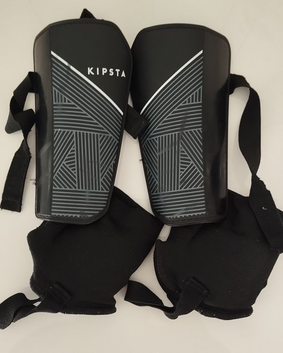 Caneleiras de futebol ESSENTIAL 140