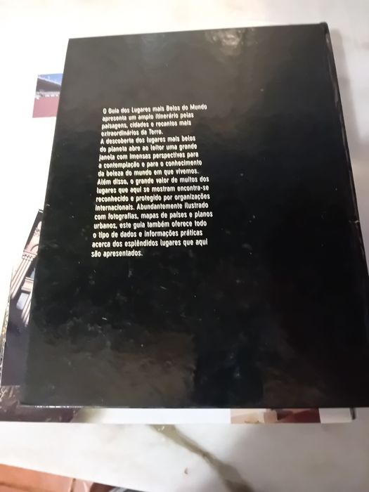 Livro Guia dos Lugares Mais Belos do Mundo
