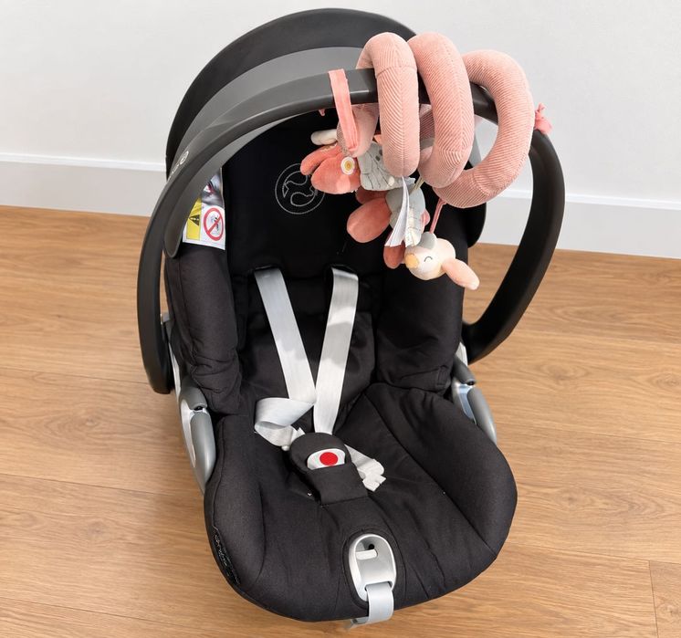 Base z isofix mais ovo Cybex
