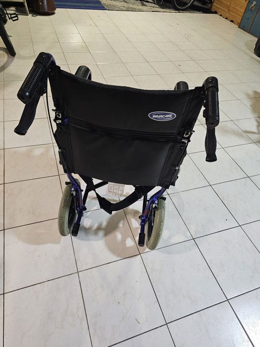 Cadeira de Rodas Invacare Alu Lite