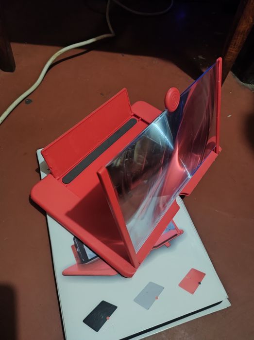 Увеличитель для телефона 3D.