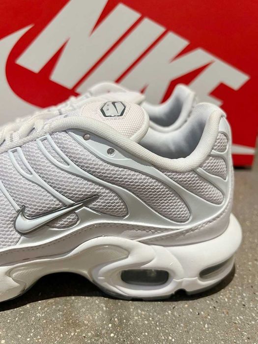 Air Max TN Plus White R.40