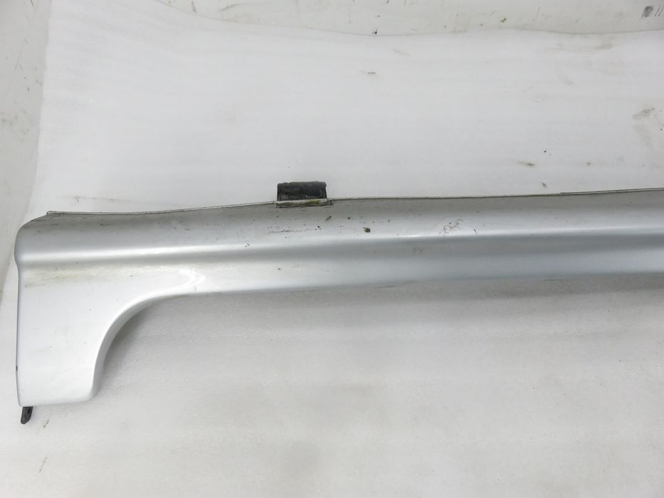 Listwy Progowe Honda Civic VII 3d 71850s5t 71800s5t Nh623m