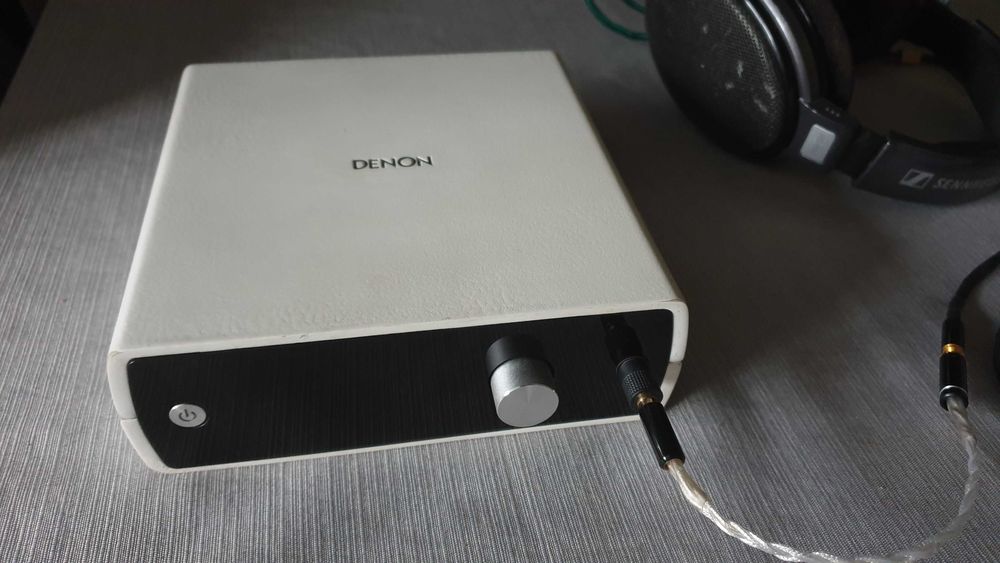 ЦАП з підсилювачем для навушників Denon DA-300USB