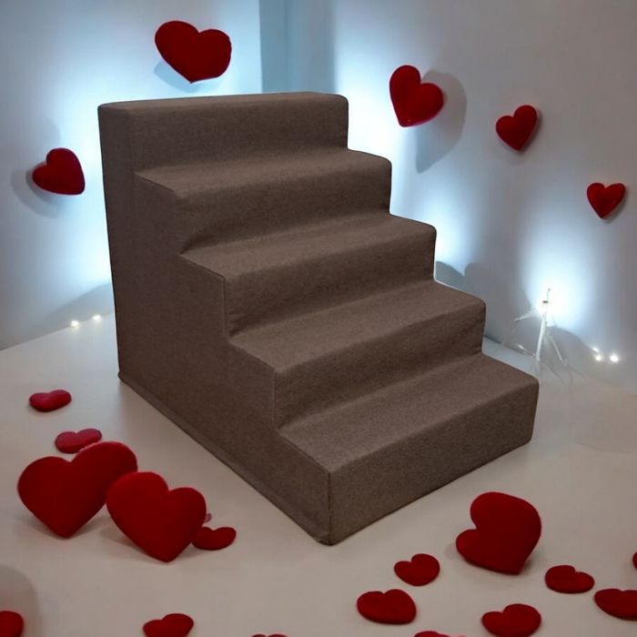 Пропонуємо лесенку для міні Йорка! Виготовлена вручну в нашій майстерн