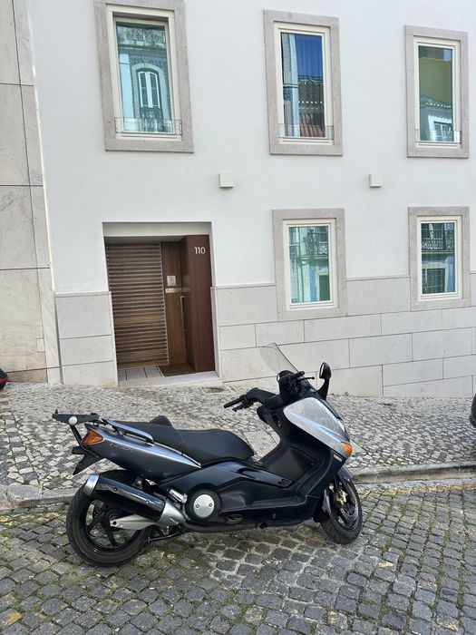 Yamaha TMAX 500 de 2006 com poucos kms