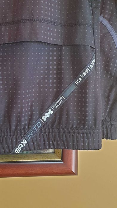 Kurtka z kapturem dla chłopca 9-10 lat - Max UNLTD rozmiar: 136-140 cm