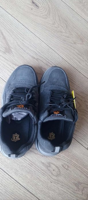 Nowe buty robocze