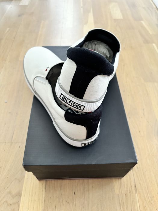 Trampki wsuwane Tommy Hilfiger 43