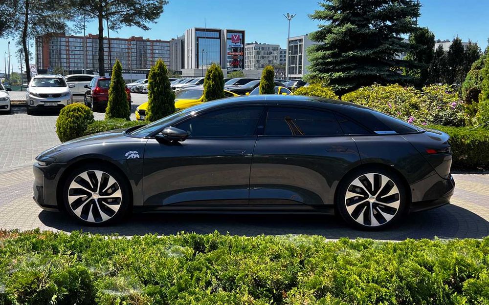 Lucid Air 2022 року