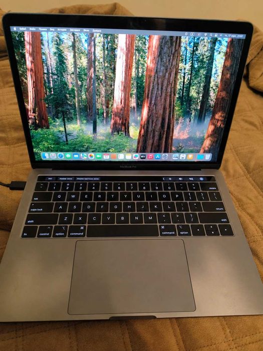 MacBook Pro 13" 2018 / i7 / 16GB — робочий