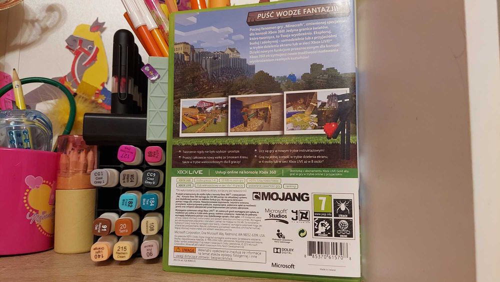 Gra Minecraft na konsolę Xbox 360. Wersja pudełkowa zawierająca płytę.