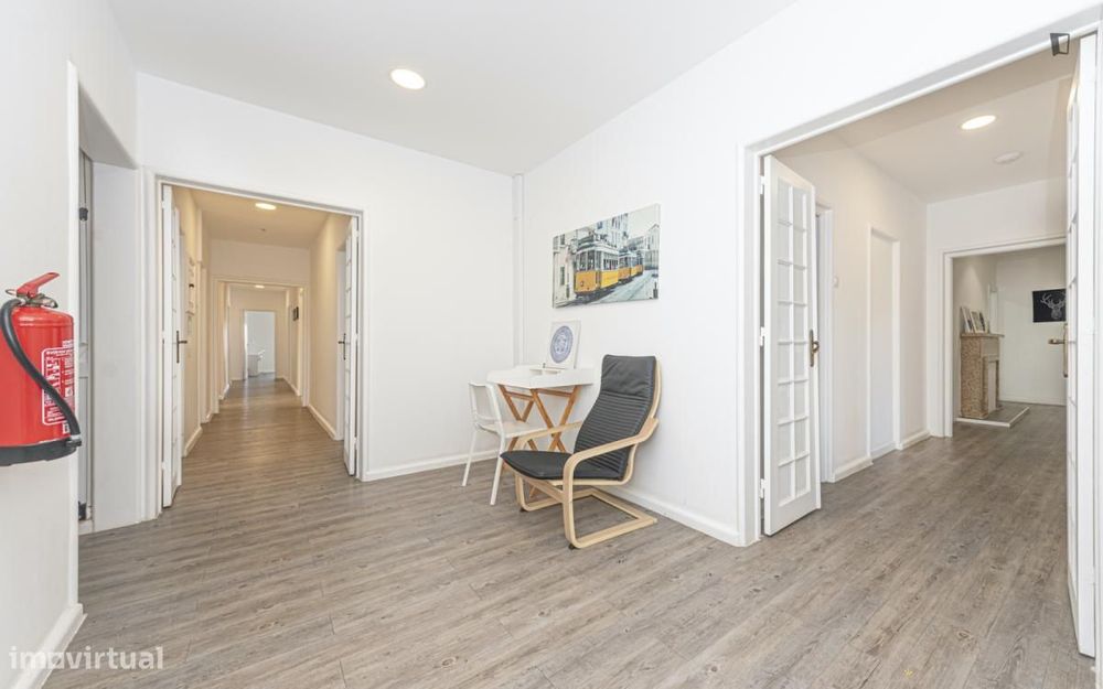 Quarto - localizado em Alameda Lisbon