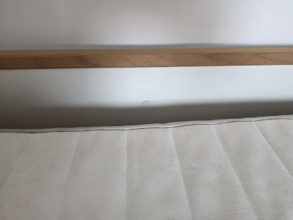 Cama + colchão IKEA