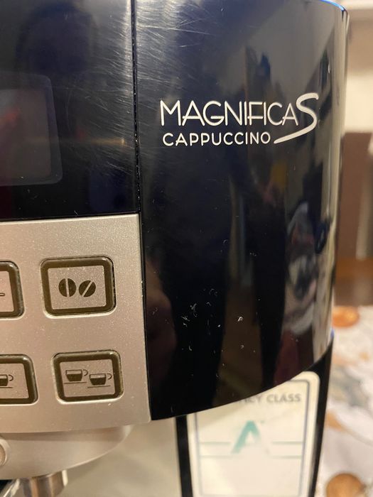 Ekspres delongi cappuccino