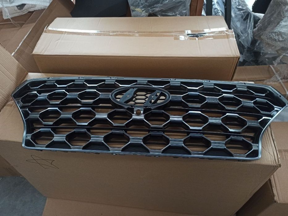 Решетка радиатора черная (лицензия) 2019 2020 HYUNDAI SANTA FE