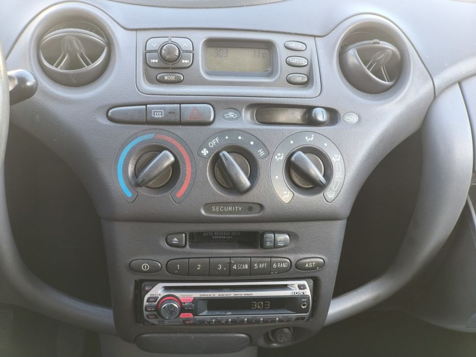 Toyota Yaris 1.0