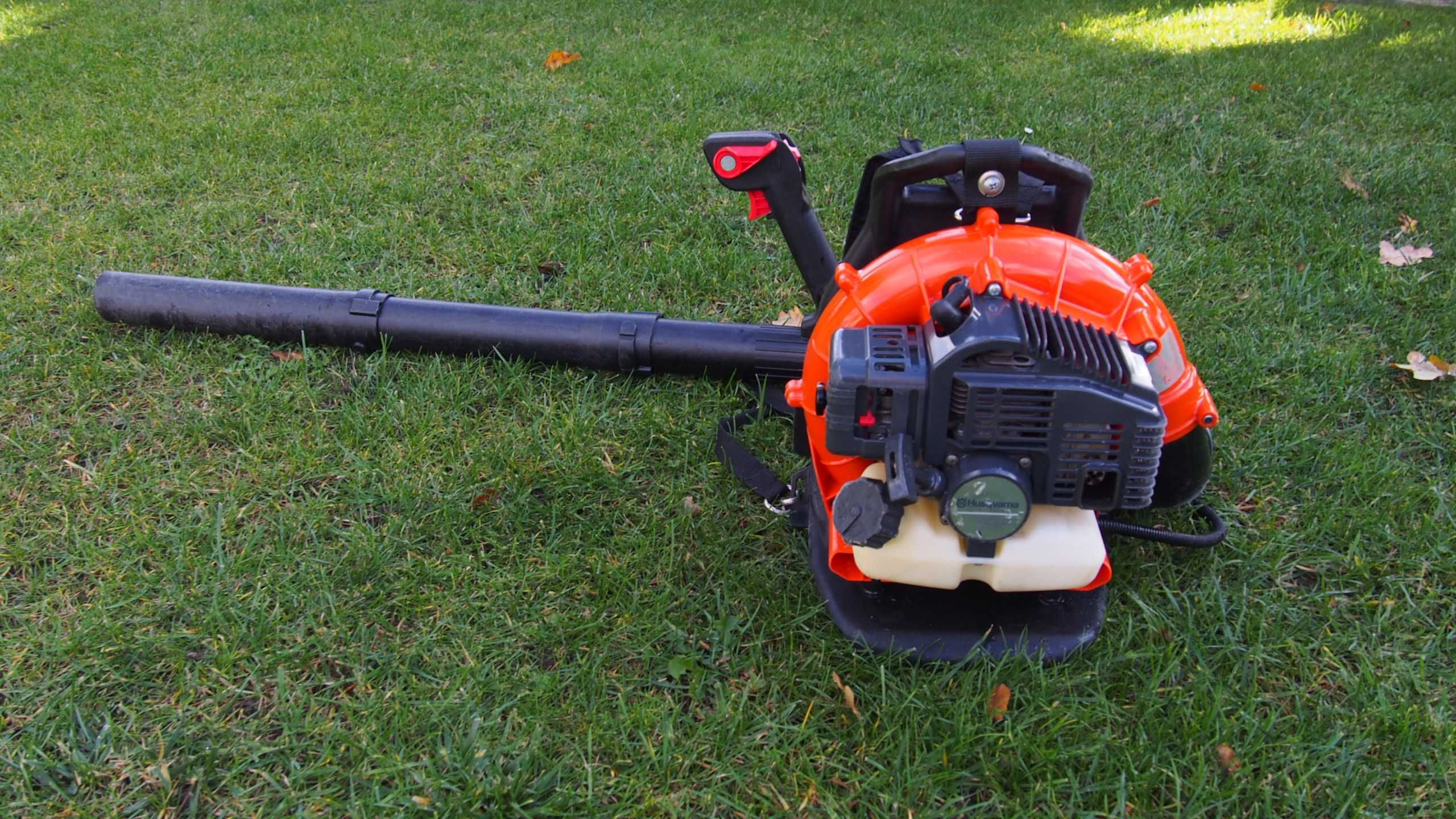 HUSQVARNA 125 BT 125BT dmuchawa spalinowa plecakowa Gogołowice • OLX.pl