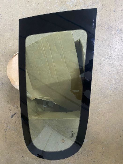 Vidro lateral Peugeot 108 / Citroen C1