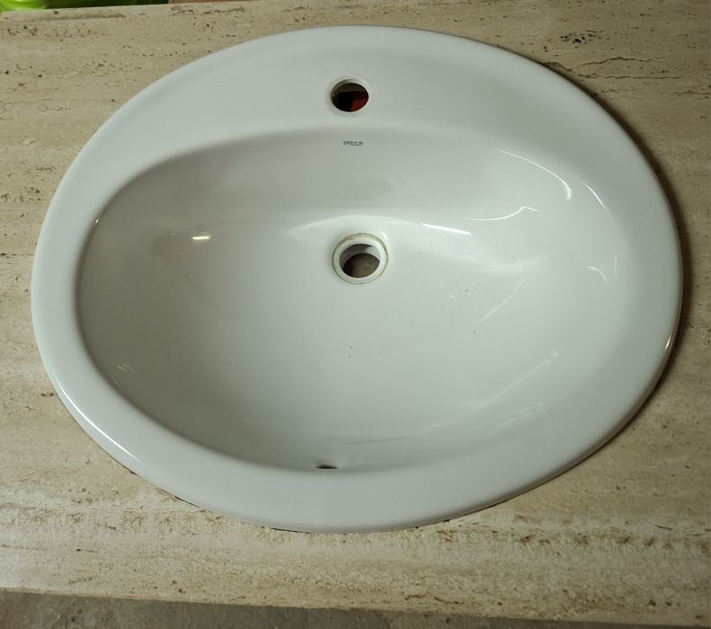 Lavatório ROCA com pedra para  base
