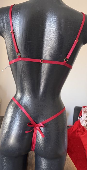 Conjunto renda lacinho vermelho ou azul M