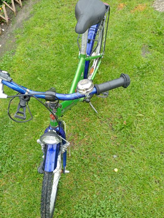 Rower dziecięcy.  Stan dobry