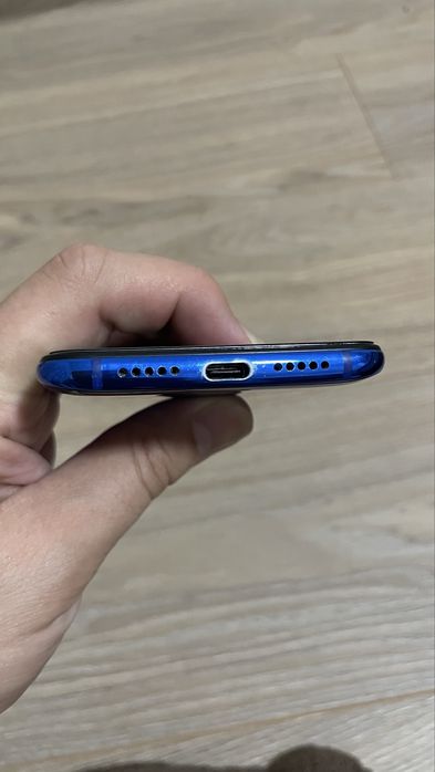 Продам Xiaomi Mi 9 Lite Blue 64 Gb