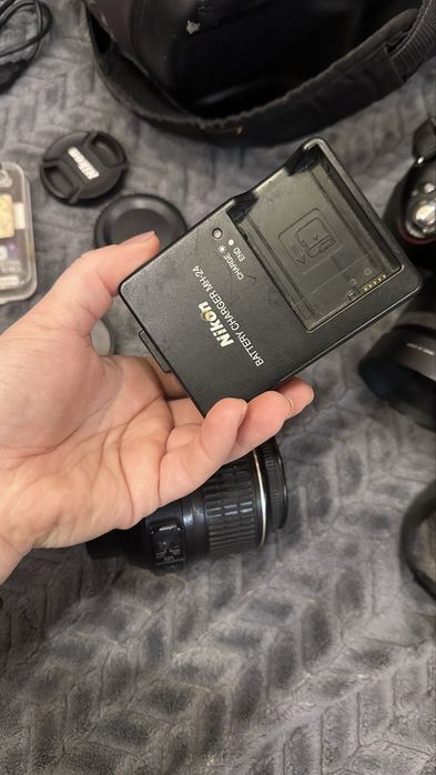 Продам фотоапарт nikon d5100