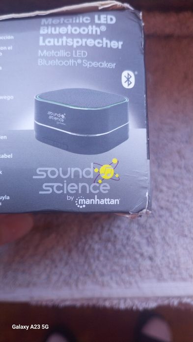 Głośnik bluetooth LED