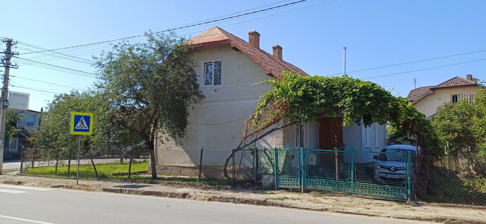 Продам житловий будинок  м.Самбір