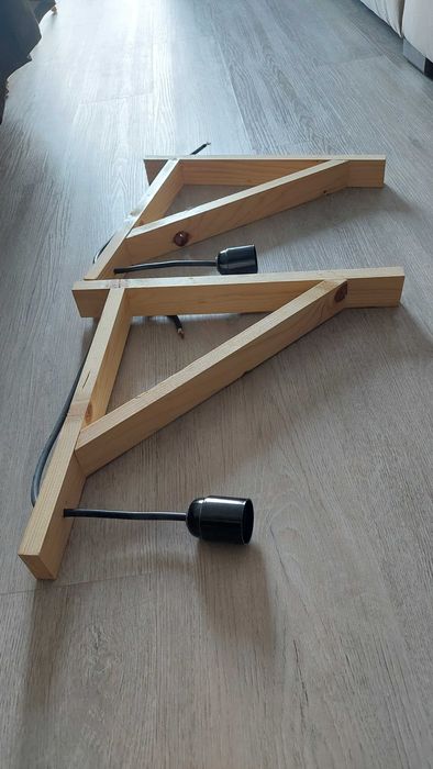 Candeeiros de parede feitos à mão