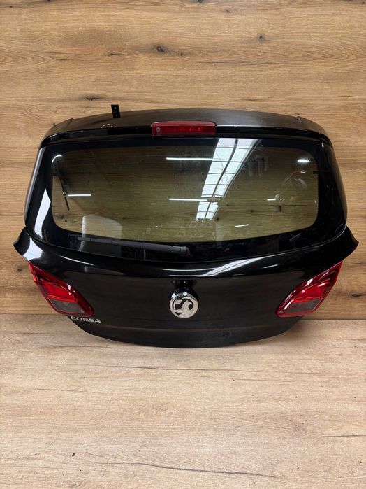 klapa bagażnika opel corsa e