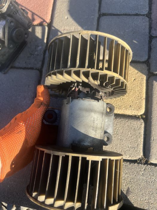 Вентилятор пічки BMW