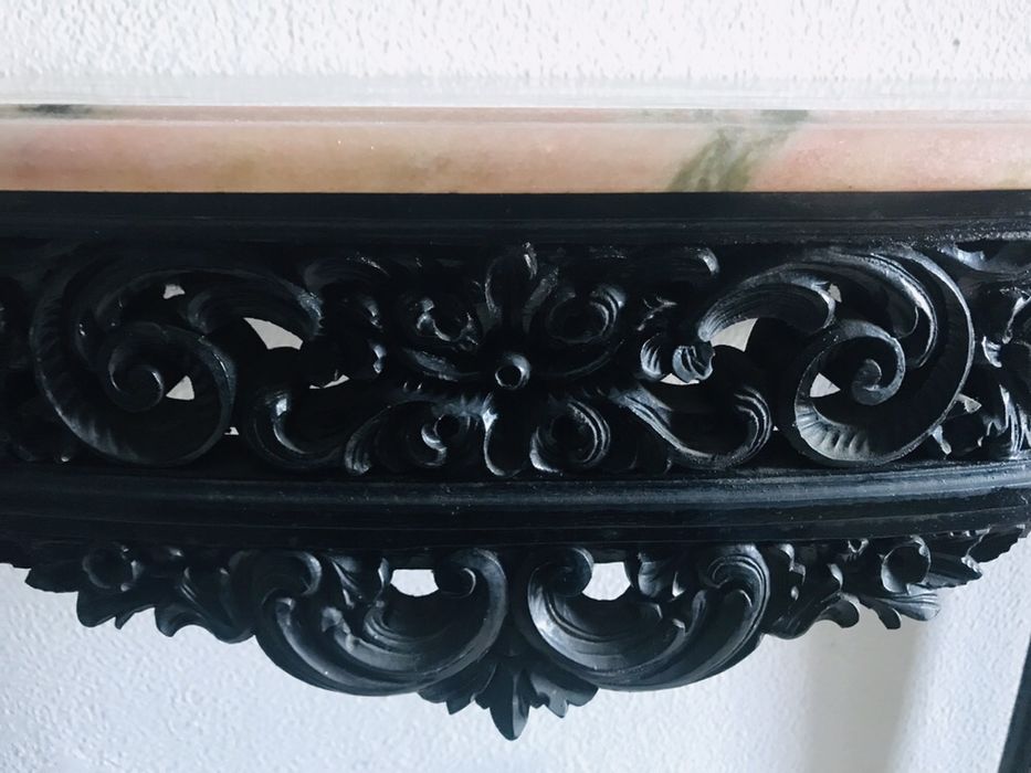 Aparador com pedra + Espelho Madeira esculpida