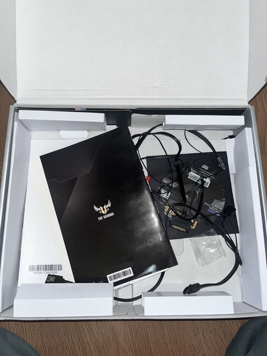 Корпус + материнська плата Asus tuf gaming B450 plus II