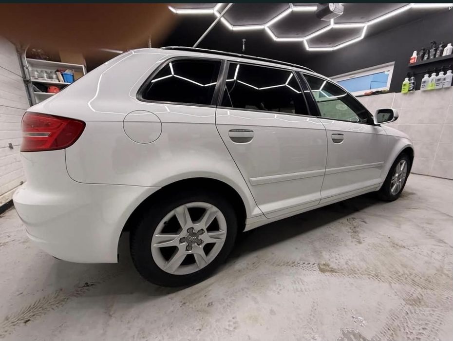 Audi A3  8p benzyna
