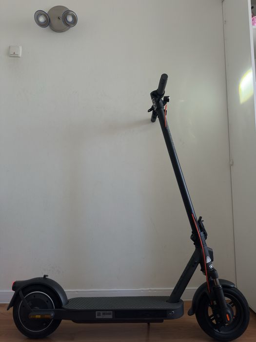 Електросамокат Xiaomi Mi Electric Scooter Elite