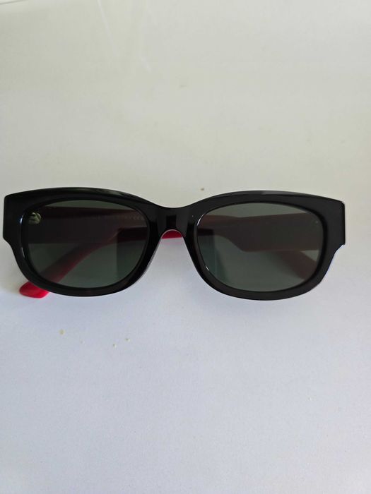 Óculos Gucci lindos com acessorios