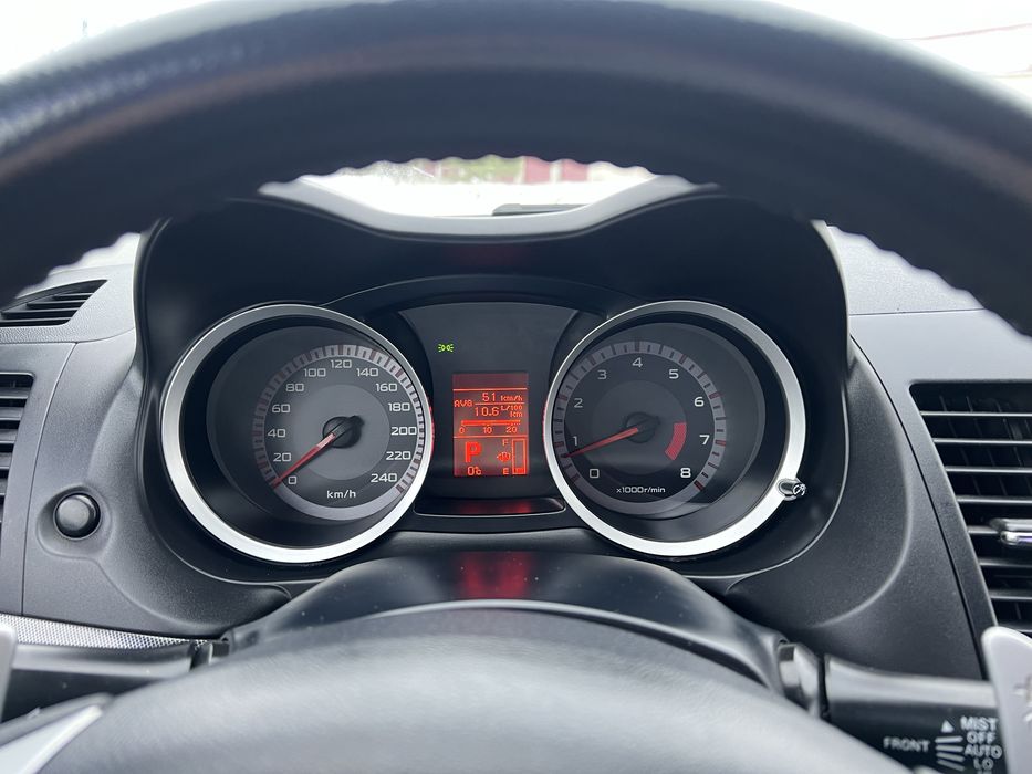 Mitsubishi Lancer 10