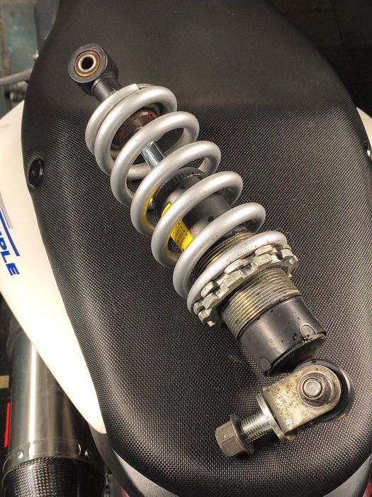 Amortyzator tył Triumph Street Triple 675