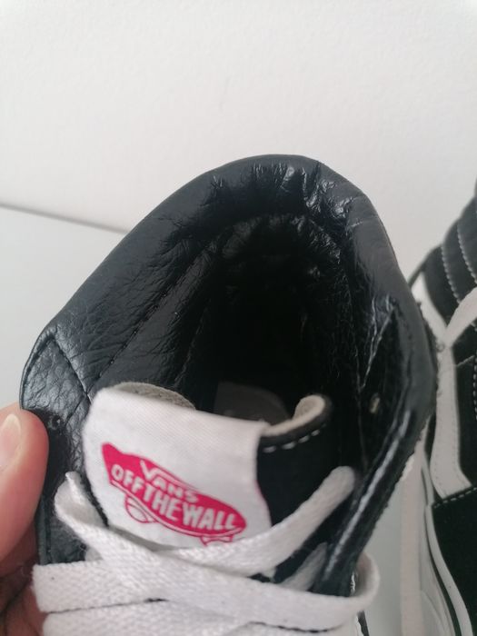 Sapatilhas Vans Sk8-Hi preto branco, Eur 35.0

Tamanho Eur 3
