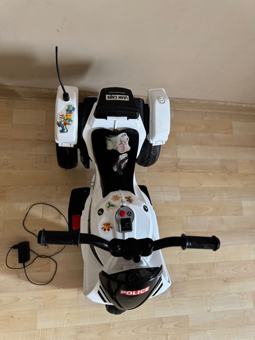 motocykl trójkołowy,elektryczny dla dzieci