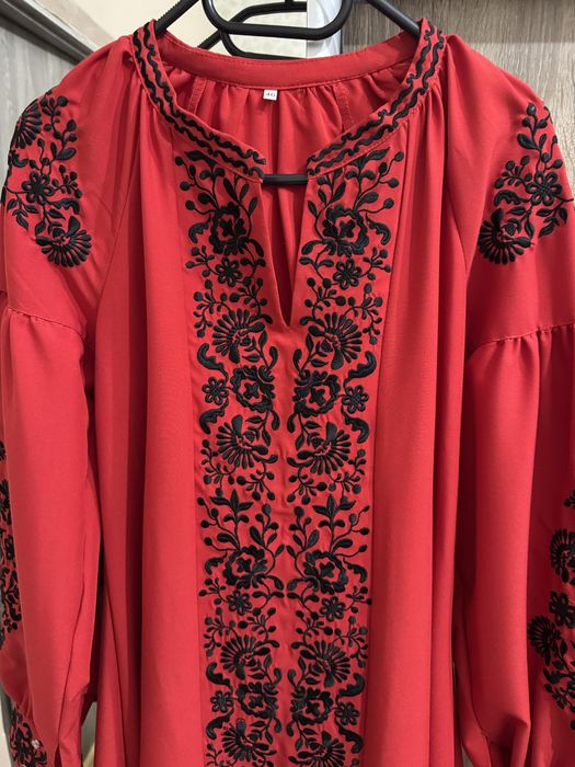 Продам жіночке вишиване плаття 46 розмір XS-S