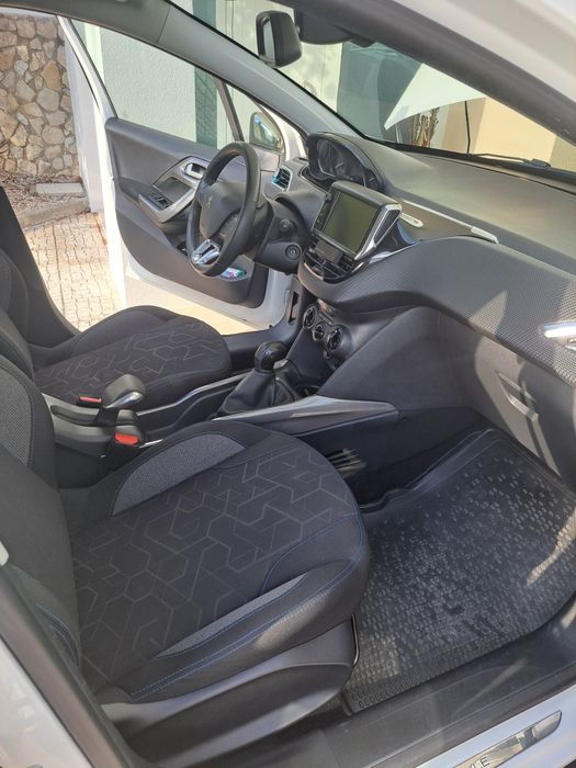 Peugeot 2008 1.2 Gasolina