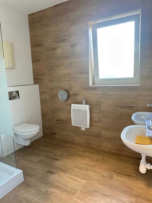 HGS Noclegi Pracownicze . Pokoje z łazienkami