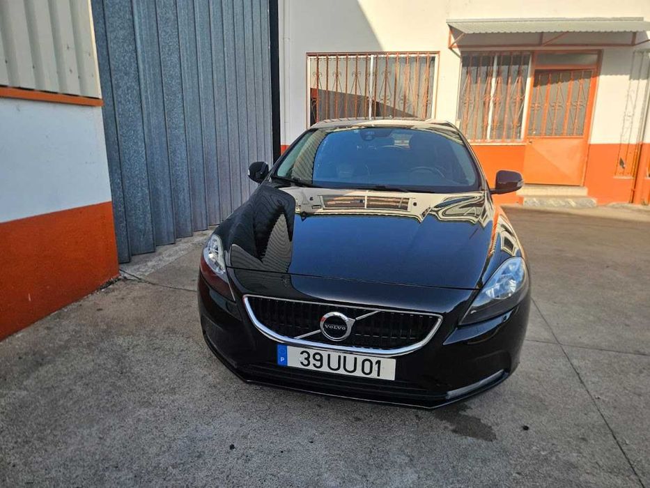 Volvo V40 Rdesign 2018